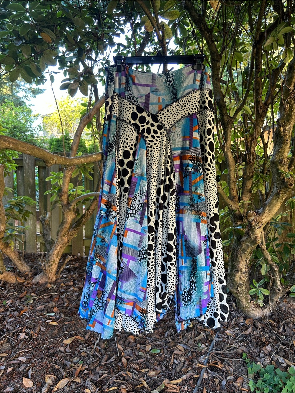 Zashi Abstract Print Maxi Skirt - Blue, Black & wWhite assymetrical hem Sz M
